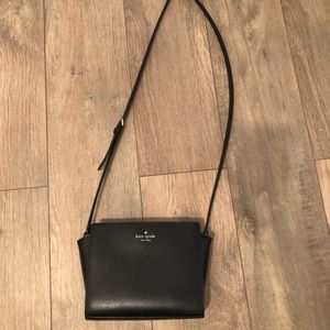 Kate Spade crossbody. Great condition